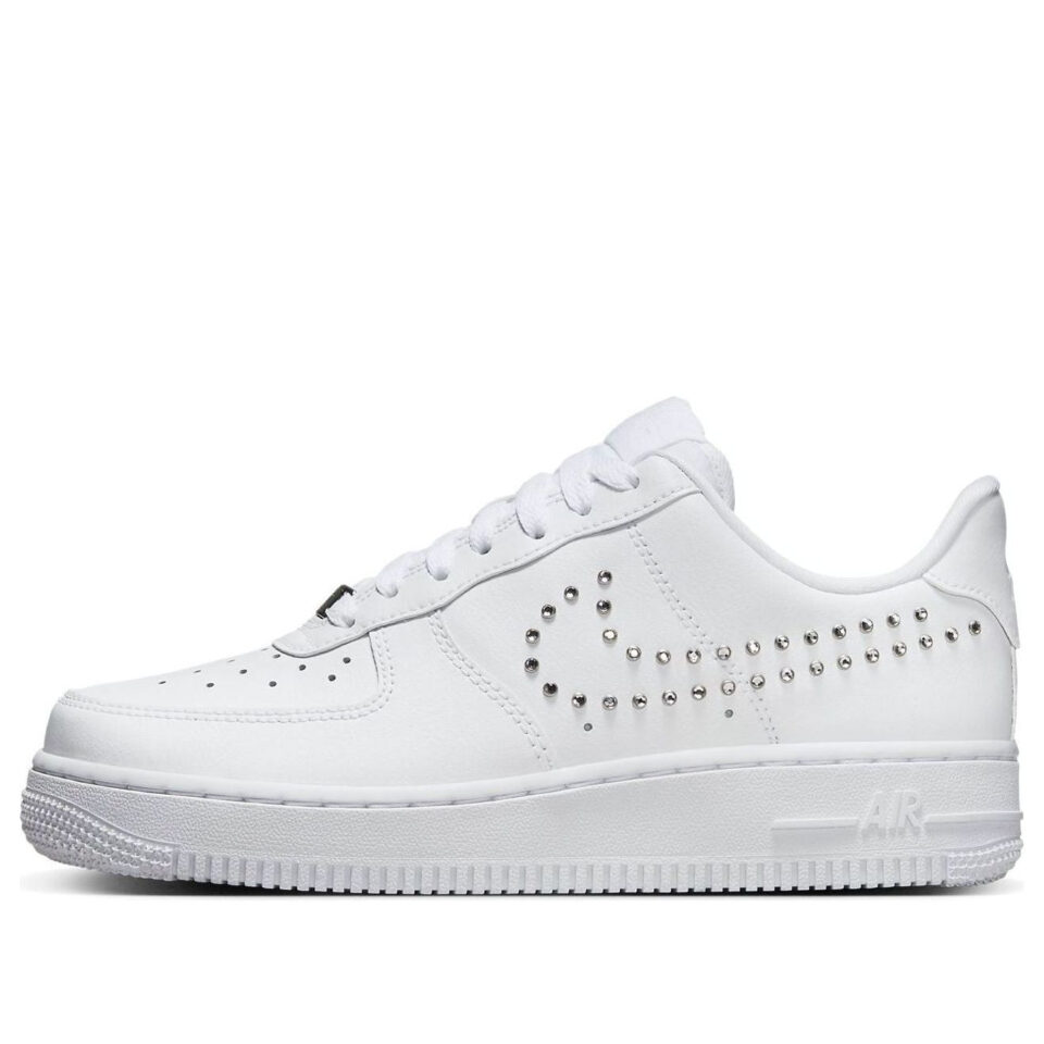 Nike Air Force 1 ’07 ‘White Chrome’